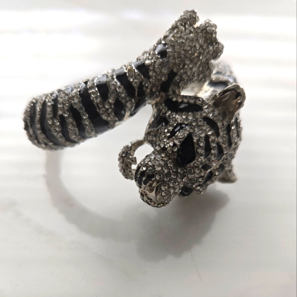 Handcrafted Australian Crystal Bangle